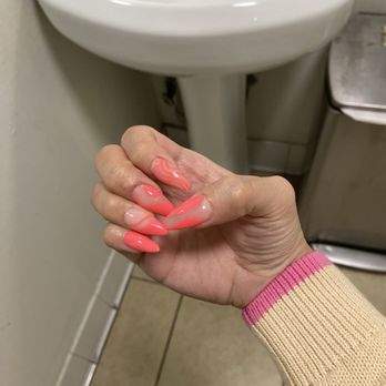 SoHo Spa Nails - Nail Salons Near Me - Los Angeles, California