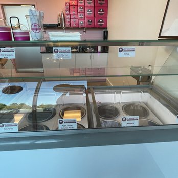 Smallcakes - 10.7.22 - Ice Cream & Frozen Yogurt Near Me - Columbia, Maryland