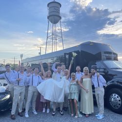 VIP Limo MS - Wedding Bus