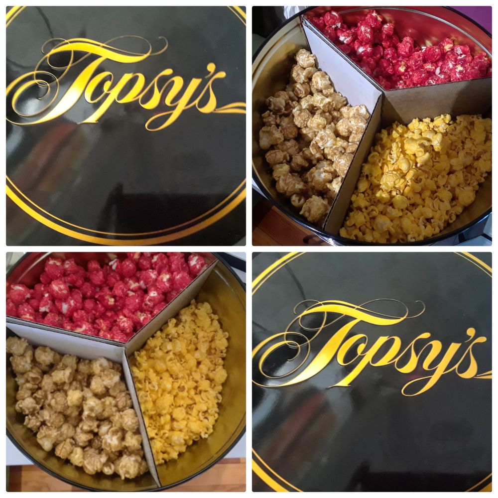 Topsy's Popcorn & Ice Cream Shoppes Logo