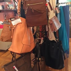 Newcomb Hollow Shop