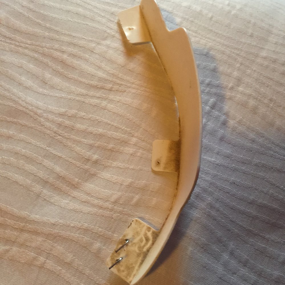 Ireland's Rustic Lodges - Bed falling apart - Hotels Near Me - Gold Beach, Oregon Ireland's Rustic Lodges - Bed falling apart - Hotels Near Me - Gold Beach, Oregon