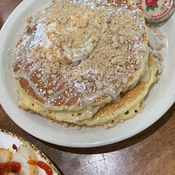 Hill Street Cafe by Lorus - Mazapan Pancakes (2) - Breakfast & Brunch Near Me - Ventura, California
