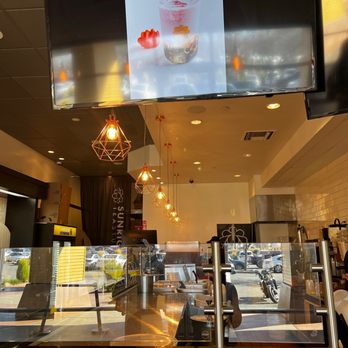 Sunright Tea Studio - Sunnyvale - Inside - Bubble Tea Near Me - Sunnyvale, California