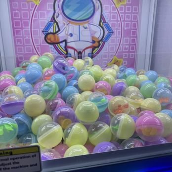 Claw City - Trash prizes - Arcades Near Me - Katy, Texas