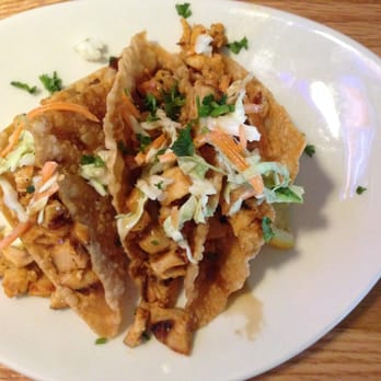 Applebee's Grill + Bar - grilled chicken wonton tacos - Sports Bars Near Me - Chino, California