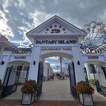 Fantasy Island Amusement Park - Entrance - Amusement Parks Near Me - Beach Haven, New Jersey