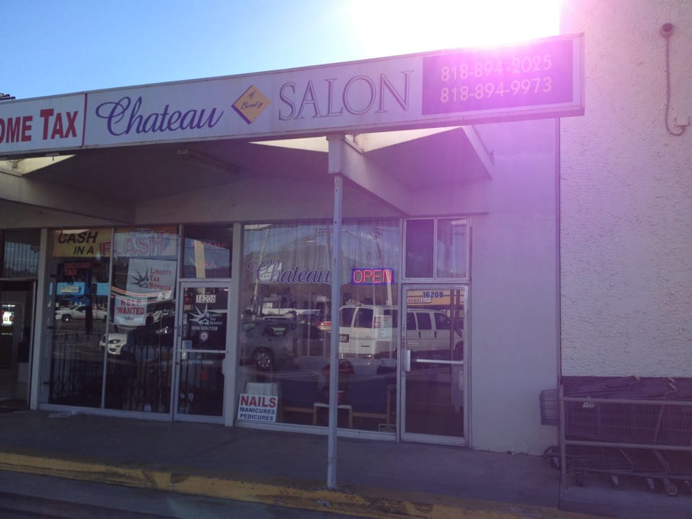 Chateau of Beauty Salon Logo