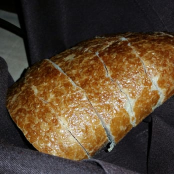 Daniel's Broiler - Leschi - Complimentary bread basket - Seafood Near Me - Seattle, Washington