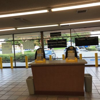 Continental Currency Services - CCS - Inside - Check Cashing/Pay-day Loans Near Me - Pomona, California