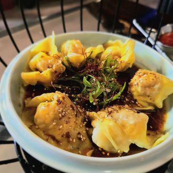 Cloud Asian Fusion & Bar - Wonton in spicy chili oil - Asian Fusion Near Me - Quincy, Massachusetts Cloud Asian Fusion & Bar - Wonton in spicy chili oil - Asian Fusion Near Me - Quincy, Massachusetts