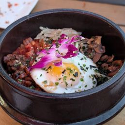 Hot stone bibimbap Hot stone bibimbap