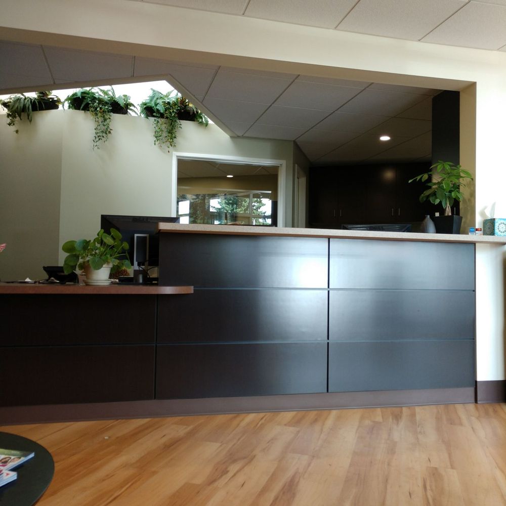 Smiles on Sandy - Drs. Jon & Brett Daby - Check in - General Dentistry Near Me - Portland, Oregon