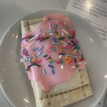 Too Sweet Cakes - Toaster Pastry - Strawberry - Breakfast & Brunch Near Me - Gilbert, Arizona