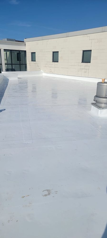 Slide of A&L Melendez Commercial Roofing