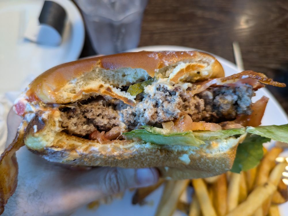 Bridgewater Bar & Grill Logo