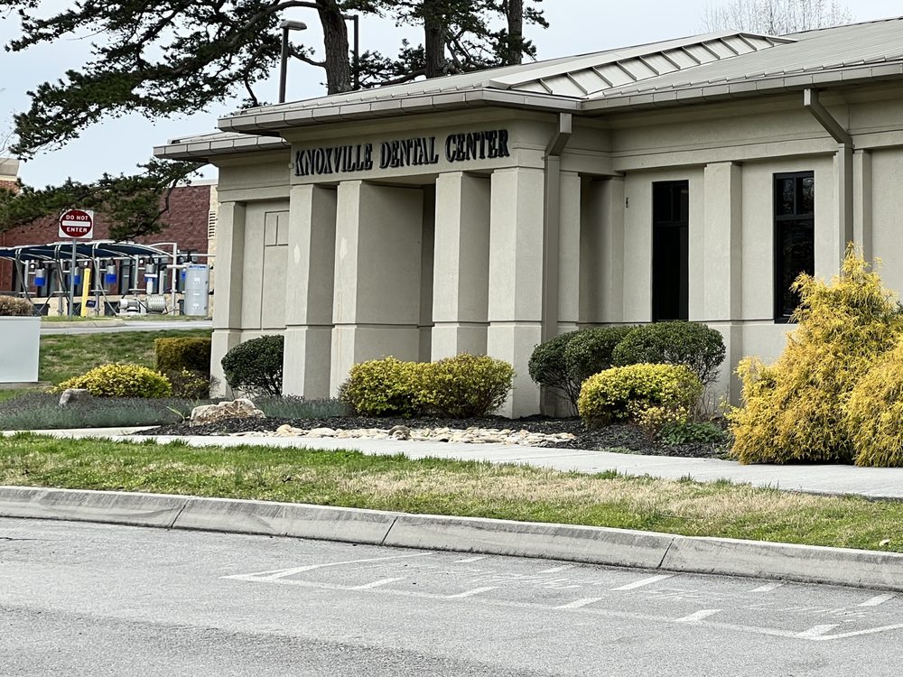 KNOXVILLE DENTAL CENTER Updated August 2024 10509 Hardin Valley Rd