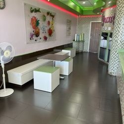 YoYumYum Frozen Yogurt