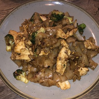 Chang Thai - Pad See Eaw with Chicken - Thai Near Me - Charlottesville, Virginia Chang Thai - Pad See Eaw with Chicken - Thai Near Me - Charlottesville, Virginia