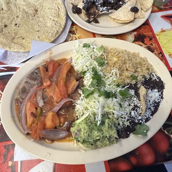 La Cocina De Los Reyes - Bistek ranchero - Mexican Near Me - La Puente, California La Cocina De Los Reyes - Bistek ranchero - Mexican Near Me - La Puente, California