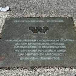 Klagebalken - Denkmal für die Opfer des Olympiaattentats 1972