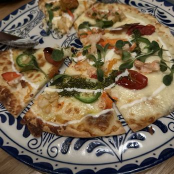 Arriba Abajo - Lobster quesadilla pizza - Mexican Near Me - Austin, Texas Arriba Abajo - Lobster quesadilla pizza - Mexican Near Me - Austin, Texas