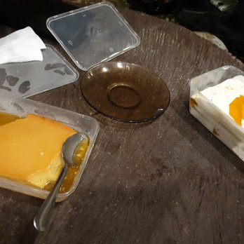 Kobe's Bite Dessert House - Eating dessert: in progress - Desserts Near Me Kobe's Bite Dessert House - Eating dessert: in progress - Desserts Near Me