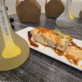 Octopus Japanese Restaurant - Alaskan sushi with soy paper and sake - Japanese Near Me - Burbank, California Octopus Japanese Restaurant - Alaskan sushi with soy paper and sake - Japanese Near Me - Burbank, California