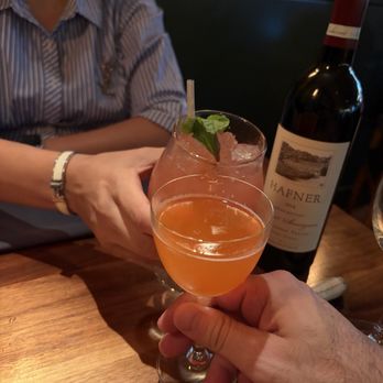 Bungalow 44 - Chuck was amazing , great hospitality - New American Near Me - Mill Valley, California