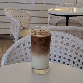 Waikiki Tea - Iced Cafe Latte - Desserts Near Me - Honolulu, Hawaii Waikiki Tea - Iced Cafe Latte - Desserts Near Me - Honolulu, Hawaii