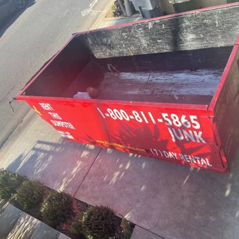 A Junk Free Planet - Slopped driveway. - Junk Removal & Hauling Near Me - Glendale, California