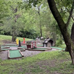 Elkhart Co. / Middlebury KOA - Little golf course