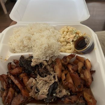 Da Tiki Hut - 3 choice plate - Hawaiian Near Me - Tacoma, Washington