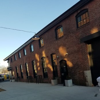 Long Live Beerworks - Breweries Near Me - Providence, Rhode Island