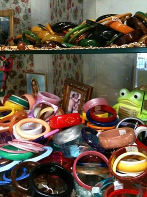 Vanessa Vintage Treasures by null
