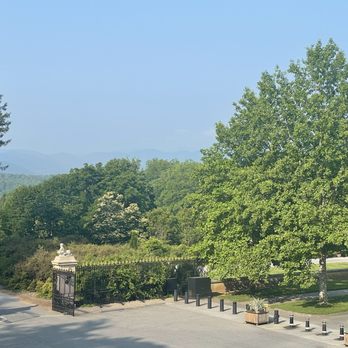 Biltmore - Landmarks & Historical Buildings Near Me - Asheville, North Carolina