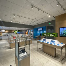Insa Cannabis Dispensary - Tampa - Retail space