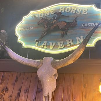 The One Horse Tavern - Inside the restaurant - Bars Near Me - Gaston, Oregon The One Horse Tavern - Inside the restaurant - Bars Near Me - Gaston, Oregon