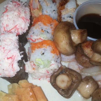 New China Buffet - Lunch buffet.  Had sushi n stuffed mushrooms. Was really good though at lunch no nigiri and not as much of a sushi selection. - Chinese Near Me - Corvallis, Oregon