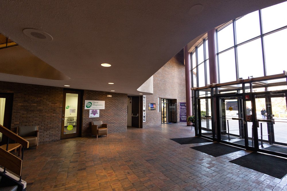 St Louis Mens Clinic - grief counselor in Des Peres, MO