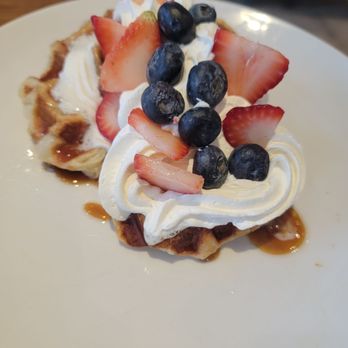The Brunch Bar - Salted caramel croffle - Coffee & Tea Near Me - Rochester Hills, Michigan The Brunch Bar - Salted caramel croffle - Coffee & Tea Near Me - Rochester Hills, Michigan
