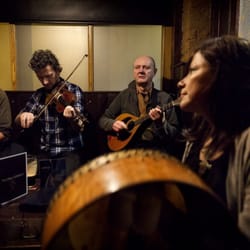 Thomas Connolly Bar - Sunday trad session with Cathy Jordan - bodhran/bones,Brian McDonagh - Mandolin,Andy Morrow - fiddle & Rick Epping - concertina/harmonica(s)