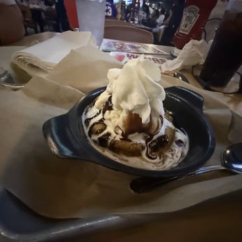 Buffalo Wild Wings - Dessert - Chicken Wings Near Me - Lakewood, California