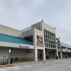 Giant - Storefront
