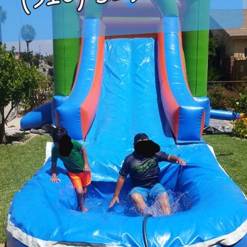 El Toro Bravo - water slider para el verano más divertido - Party Equipment Rentals Near Me - Los Angeles, California El Toro Bravo - water slider para el verano más divertido - Party Equipment Rentals Near Me - Los Angeles, California