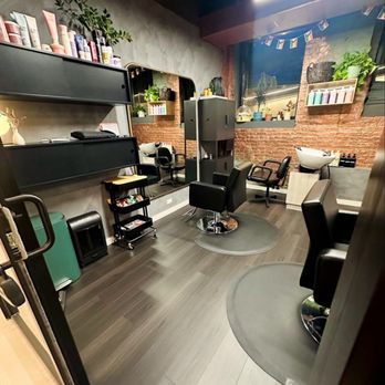 Oli & Wylde - Hair Salons Near Me - Brooklyn, New York Oli & Wylde - Hair Salons Near Me - Brooklyn, New York