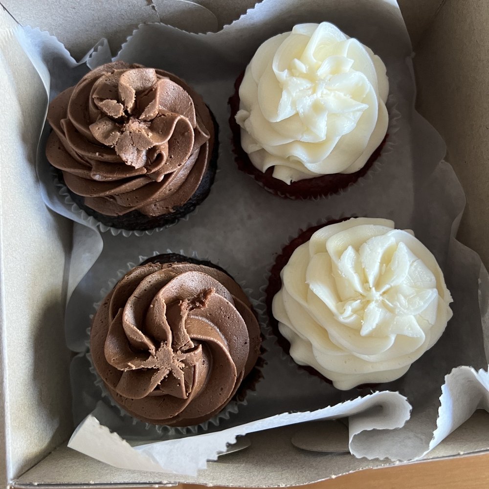 Say Yes Cakes - four cupcakes in a box - Bakeries Near Me - Dayton, Ohio