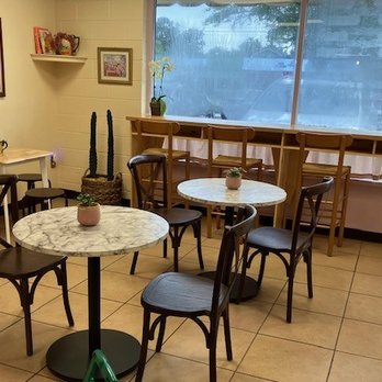 Bandidas Bake Shop - inside seating - Bakeries Near Me - Lakeland, Florida