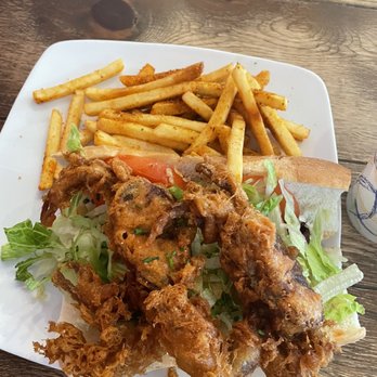 Hook & Anchor - Po' Boy soft shell crab - Seafood Near Me - Costa Mesa, California Hook & Anchor - Po' Boy soft shell crab - Seafood Near Me - Costa Mesa, California