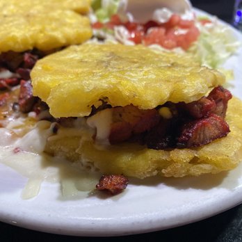 Bombon Restaurant & Lounge - Tostones rellenos - Lounges Near Me - Sarasota, Florida Bombon Restaurant & Lounge - Tostones rellenos - Lounges Near Me - Sarasota, Florida